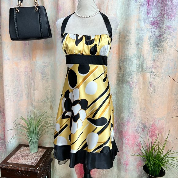 📌Three Pink Hearts Neck-Holder Dress with Mesh Ending Underskirt - Picture 9 of 16